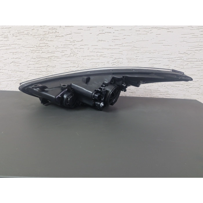 HYUNDAİ ELANTRA SAĞ ÖN FAR LEDSİZ SIFIR 2014-2016