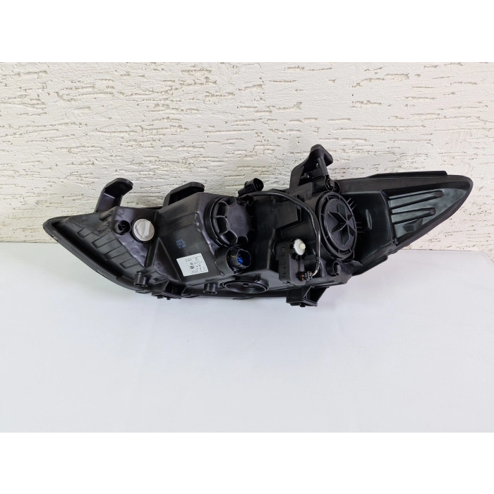 HYUNDAİ ELANTRA SAĞ ÖN FAR MERCEKLİ SIFIR 2015-2018