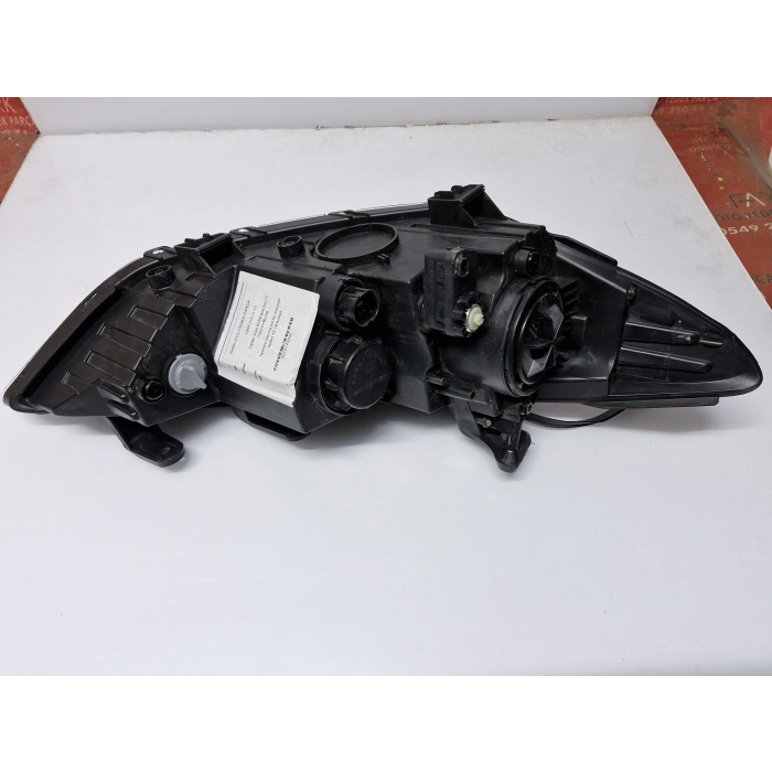 HYUNDAİ ELANTRA SOL ÖN FAR MERCEKLİ LEDSİZ 2015-2018 SIFIR AYARI
