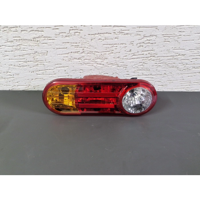 HYUNDAİ H100 KAMYONET SAĞ ARKA STOP LAMBASI DUYLU SIFIR 2004-2007