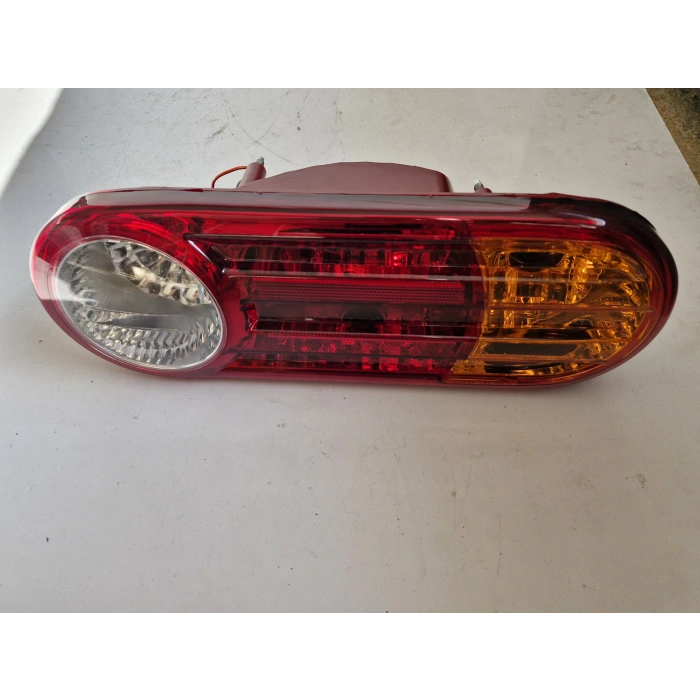 HYUNDAİ H100 KAMYONET SAĞ ARKA STOP LAMBASI SIFIR 2004-2007