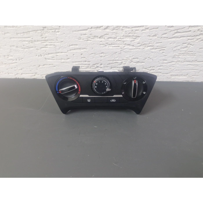 HYUNDAİ İ20 KLİMA KONTROL PANELİ ORJİNAL