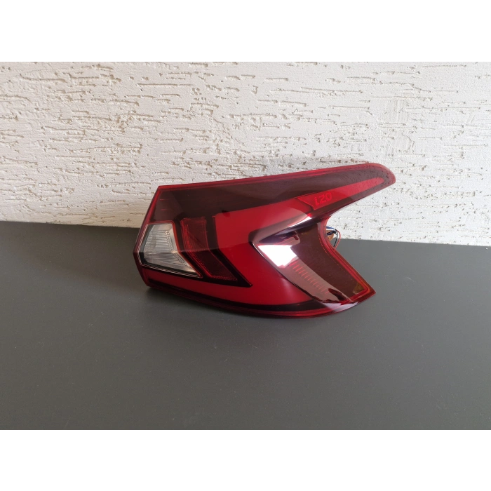 HYUNDAİ İ20 SAĞ ARKA DIŞ STOP LAMBASI LEDLİ SIFIR 2021-2025