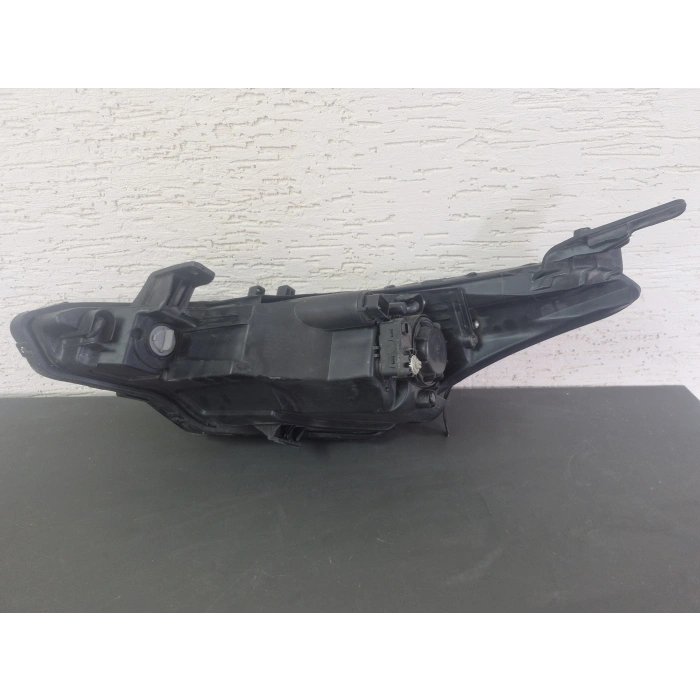 HYUNDAİ İ20 SAĞ ÖN FAR MERCEKSİZ 2014-2018 SIFIR AYARINDA