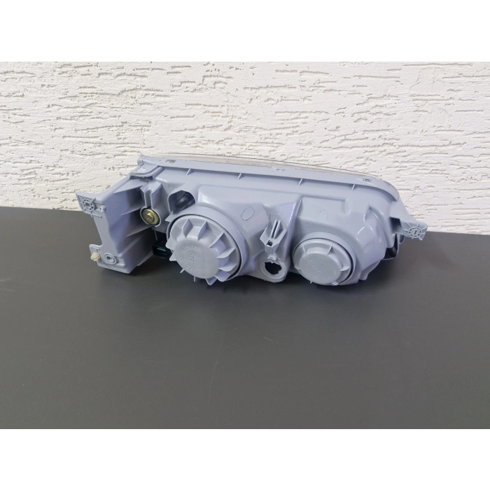 HYUNDAİ STAREX SOL ÖN FAR SIFIR 2000-2002