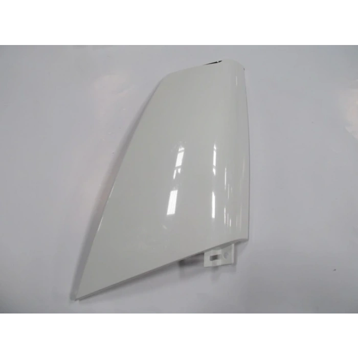 ISUZU NKR- 06/09; ÖN KÖŞE PANELİ SOL PLASTİK BEYAZ (TEK TEKER) (CASP)