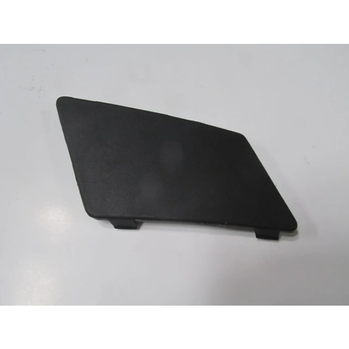 IVECO DAILY- 14/19; ÖN TAMPON ÇEKİ DEMİRİ KAPAĞI ÜST SOL (TW)