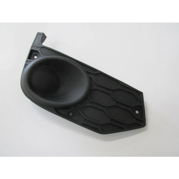 IVECO DAILY- 14/19; SİS LAMBA KAPAĞI SAĞ SİS DELİKSİZ (İTALYA)