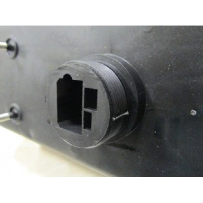 IVECO DAILY- 90/98; STOP LAMBASI SOL KIRMIZI/BEYAZ (SOKETİ ORJİNAL TİP DEĞİL) (FAMELLA)