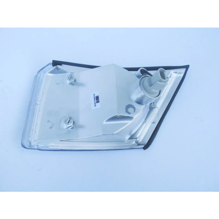 IVECO DAILY- 99/07; ÖN SİNYAL SAĞ BEYAZ DUYLU (MARS) (E MARKLI)