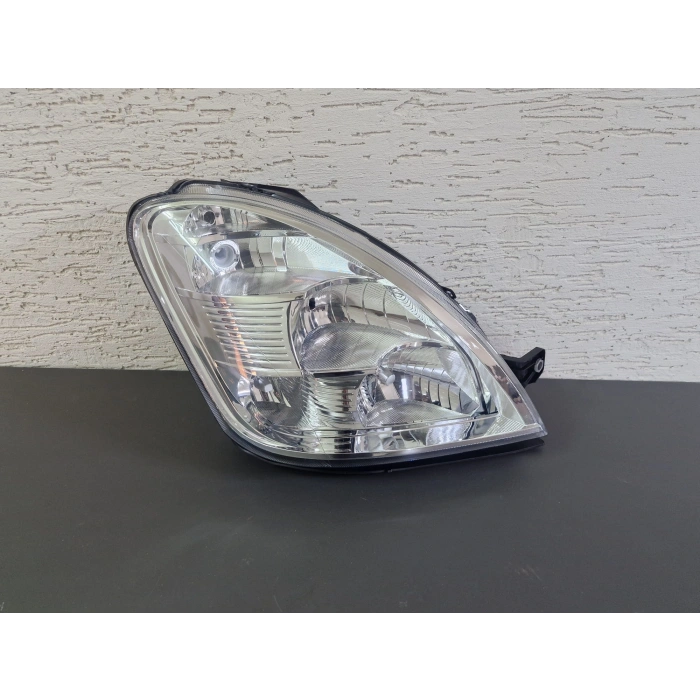 İVECO DAİLY SAĞ ÖN FAR MOTORLU SIFIR 2006-2013