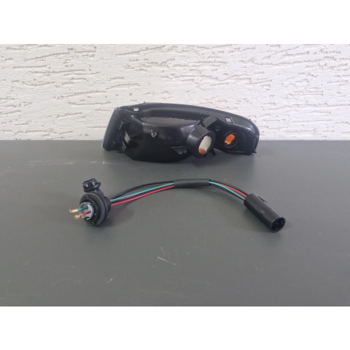 KİA SEPHİA SAĞ ÖN FAR SİNYALİ KRİSTAL SIFIR 1992-1995