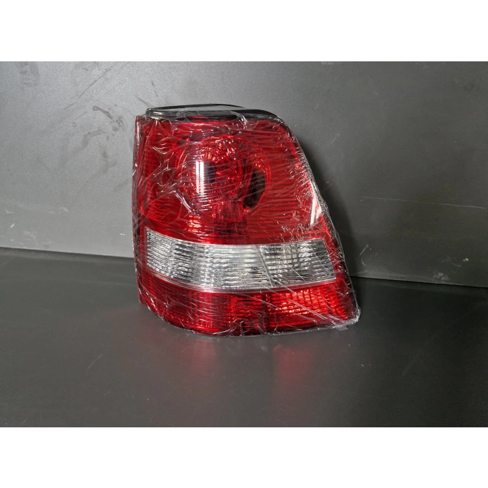 KİA SORENTO SOL ARKA STOP LAMBASI SIFIR 2002-2006