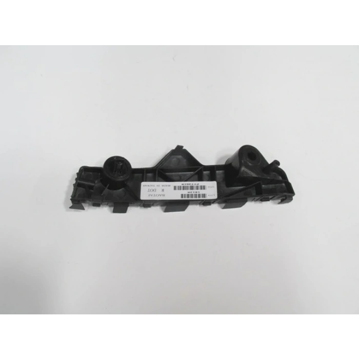 MAZDA 2- HB- 08/14; ÖN TAMPON BRAKETİ SAĞ PLASTİK (TYG)
