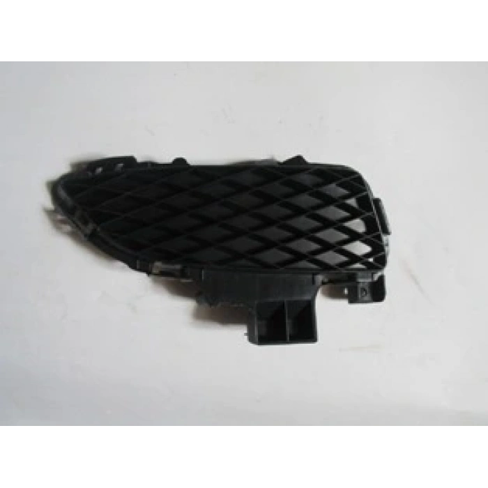 MAZDA 3- SD- 03/06; SİS LAMBA KAPAĞI SAĞ (FPI)