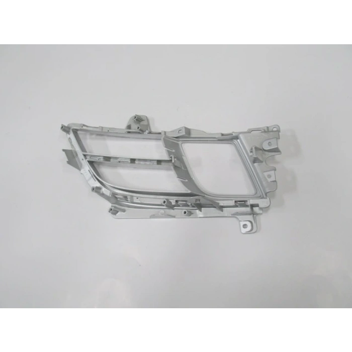 MAZDA 6- SD- 09/10; SİS LAMBA KAPAĞI SOL (SİS DELİKLİ) (TYG)