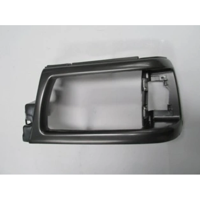 MAZDA B2500- PICK UP- 97/00; FAR ÇERÇEVESİ SOL SİYAH (FPI)