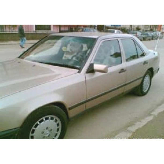 MERCEDES E CLASS- W124- 85/93; ARAÇ BİLGİLERİ VE RESİMLERİ (E200/E220/E230/E250/E300)