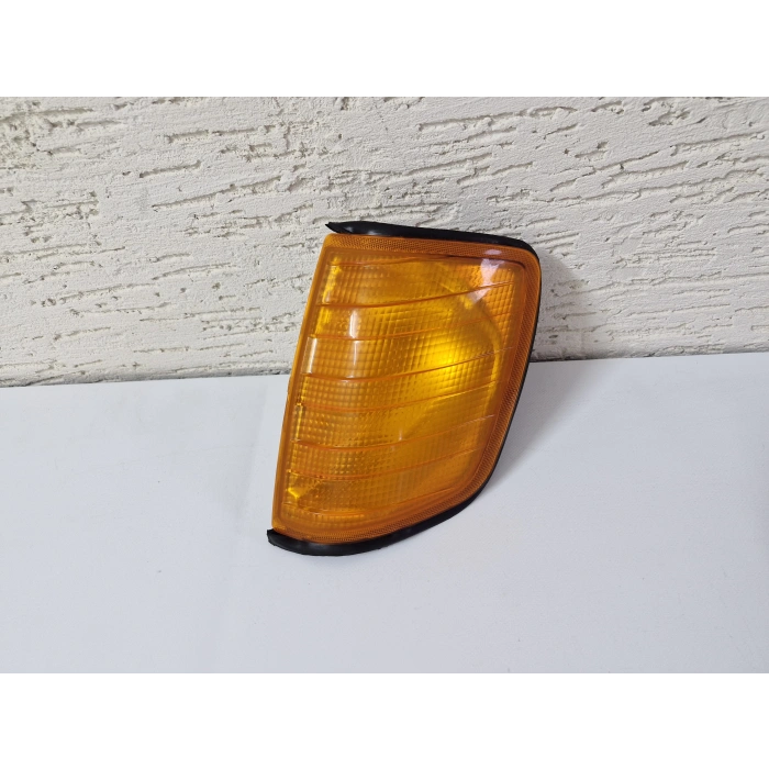 MERCEDES W124 200E SOL ÖN FAR SİNYALİ SARI SIFIR 1985-1993