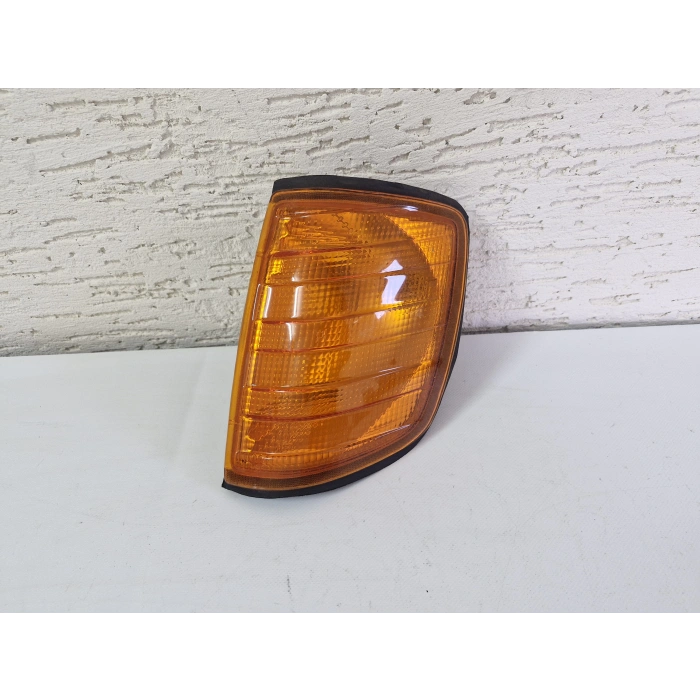 MERCEDES W124 200E SOL ÖN FAR SİNYALİ SARI SIFIR 1985-1993