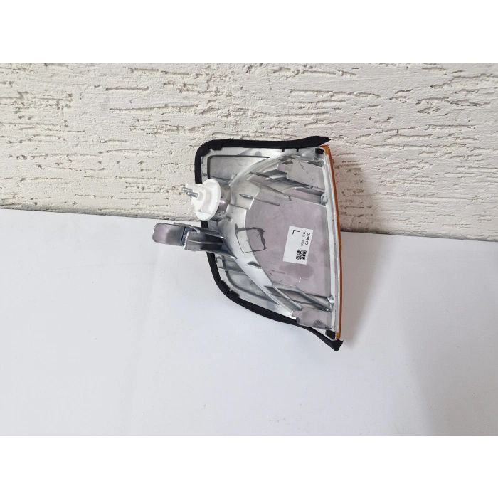 MERCEDES W124 200E SOL ÖN FAR SİNYALİ SARI SIFIR 1985-1993