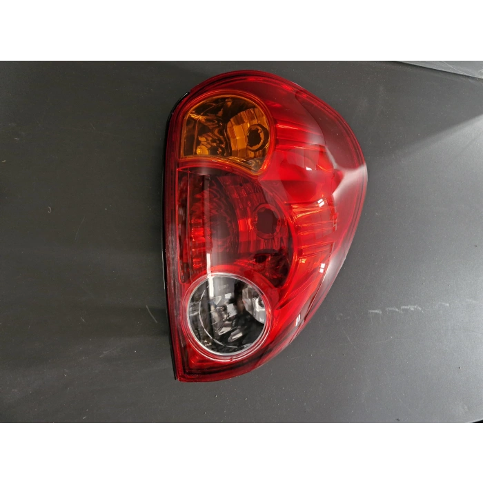 MİTSUBİSHİ L200 SAĞ ARKA STOP LAMBASI SIFIR 2007-2014