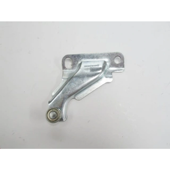 MITSUBISHI L300- MİNİBÜS- 88/09; ORTA KAPI ÜST RAY BAĞLANTISI SAĞ (TW)