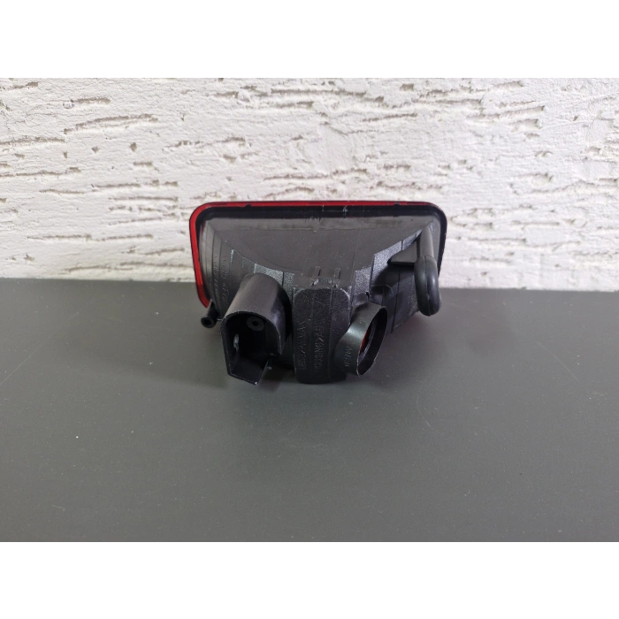 MİTSUBİSHİ LANCER SAĞ ARKA TAMPON REFLEKTÖRÜ SIFIR 2003-2005