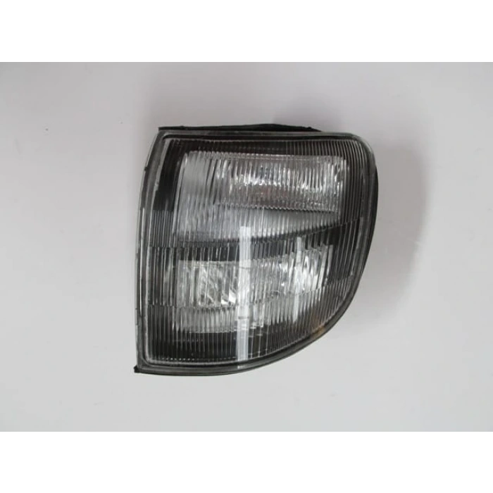 MITSUBISHI PAJERO- 98/00; ÖN SİNYAL SOL SİYAH (CASP)