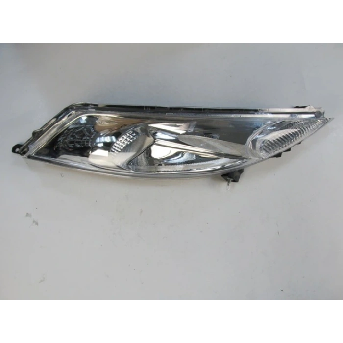 NISSAN JUKE- 11/14; ÖN SİNYAL SAĞ (CASP) (E MARKLI)