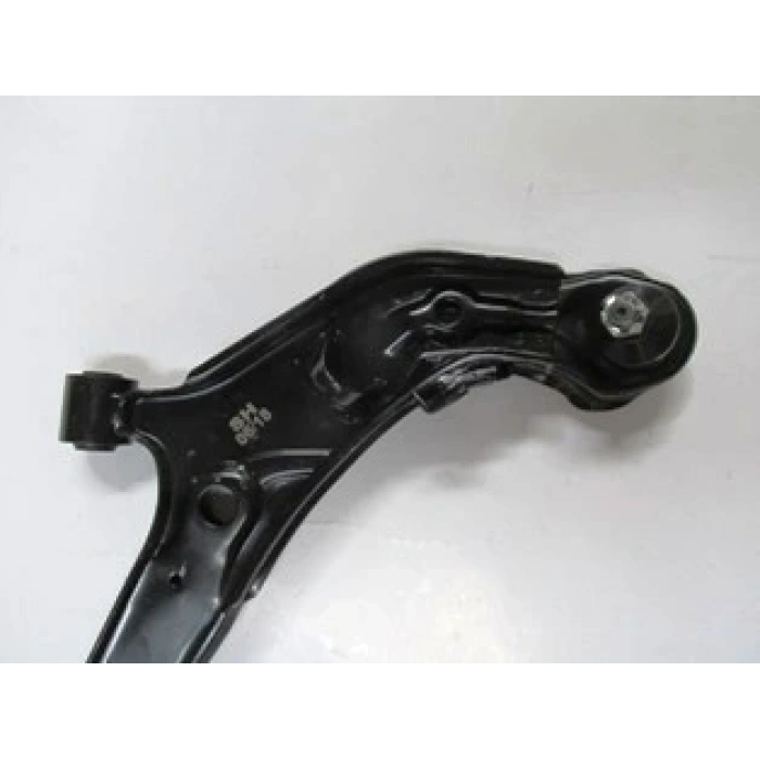 NISSAN MAXIMA- A32- 95/00; ÖN ALT TABLA SAĞ (SALINCAK) (SH)