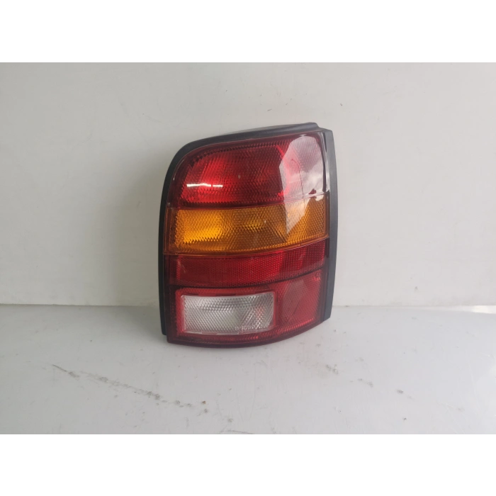 NİSSAN MİCRA SAĞ ARKA STOP LAMBASI ÇIKMA 1992-1998