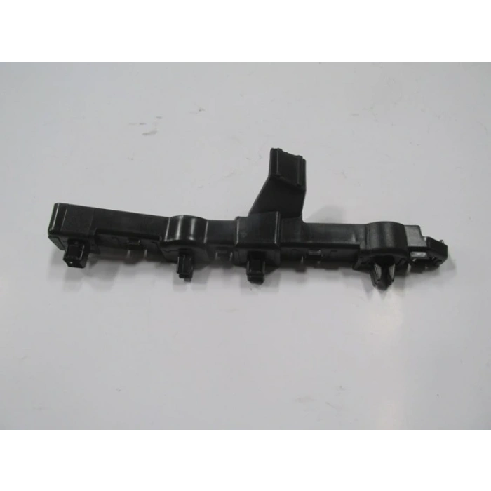 NISSAN QASHQAI- J11- 14/21; ÖN TAMPON BAĞLANTI BRAKETİ SAĞ PLASTİK (CASP)