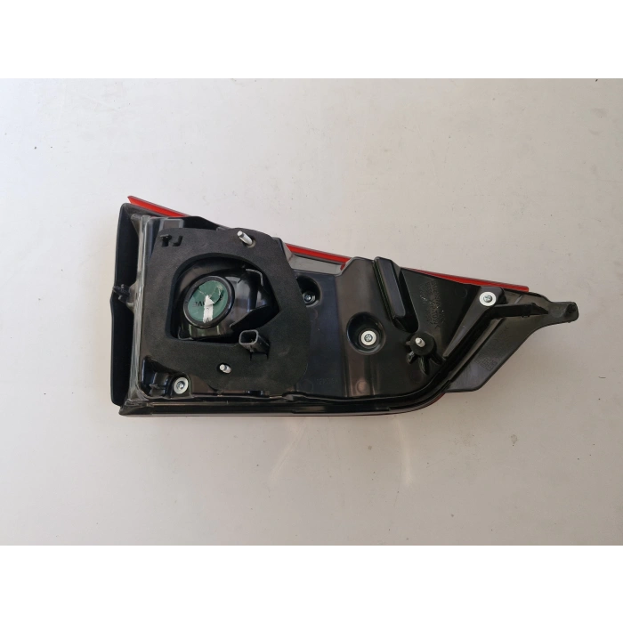 NİSSAN QASHQAİ SAĞ ARKA STOP İÇ LAMBASI SIFIR 2014-2016