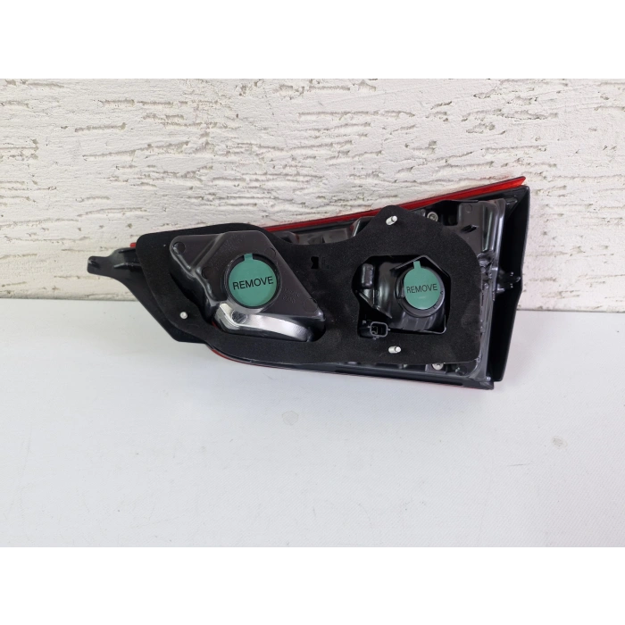 NİSSAN QASHQAİ SOL ARKA İÇ STOP LAMBASI SIFIR 2014-2016