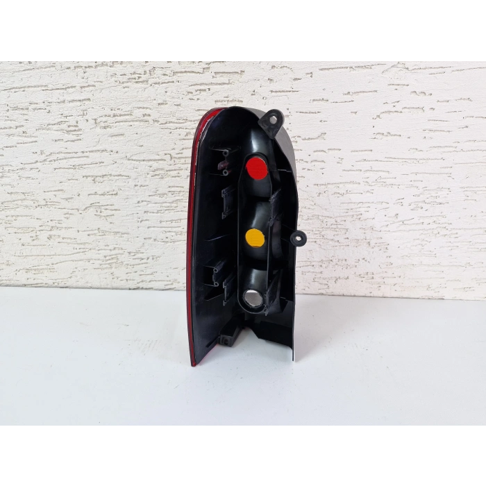 NİSSAN VANETTA SAĞ ARKA STOP LAMBASI SIFIR 1990-2000