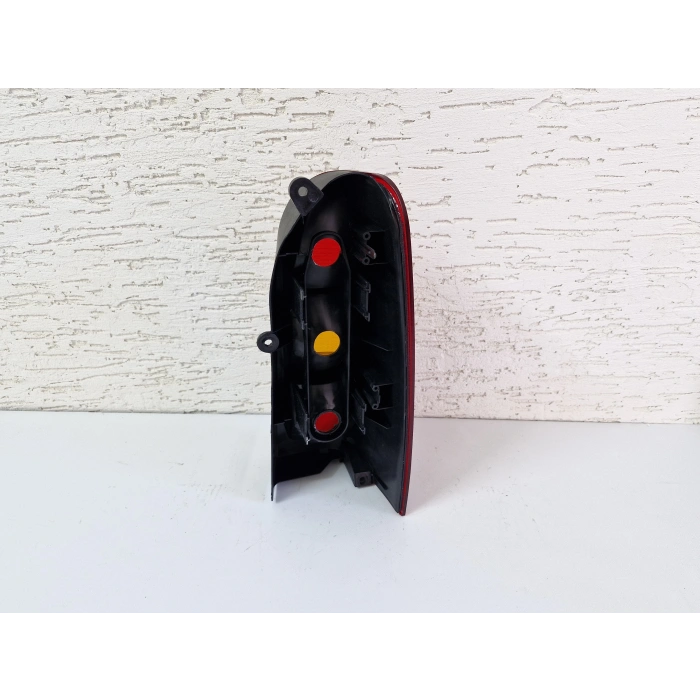 NİSSAN VANETTA SOL ARKA STOP LAMBASI SIFIR 1990-2000