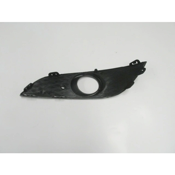OPEL ASTRA- H- SD/HB- 07/14; SİS LAMBA KAPAĞI SAĞ SİS DELİKLİ