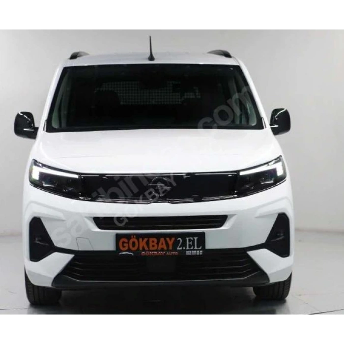 OPEL COMBO- 24/25; ARAÇ BİLGİLERİ VE RESİMLERİ