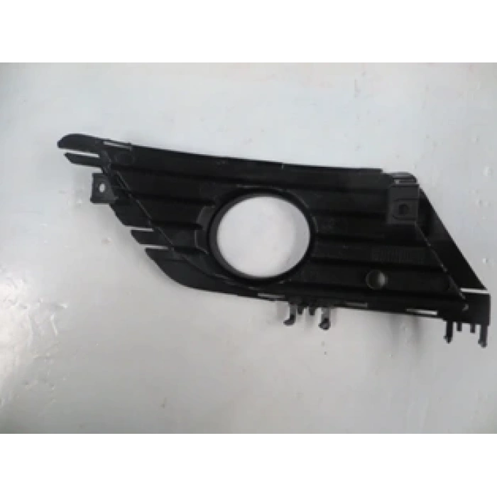 OPEL CORSA- C- 04/06; SİS LAMBA KAPAĞI SOL SİYAH (DELİKLİ) (TW)