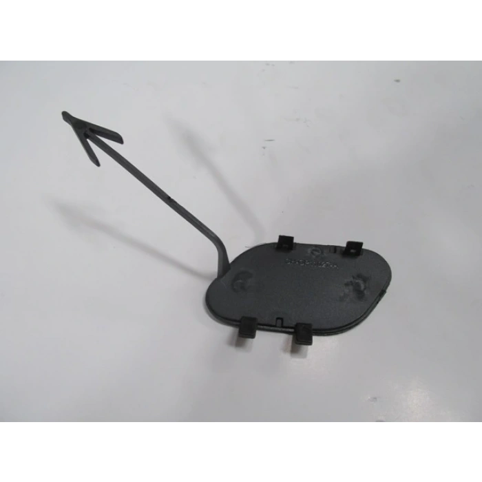 OPEL CORSA- E- 15/19; ÖN TAMPON ÇEKİ DEMİRİ KAPAĞI