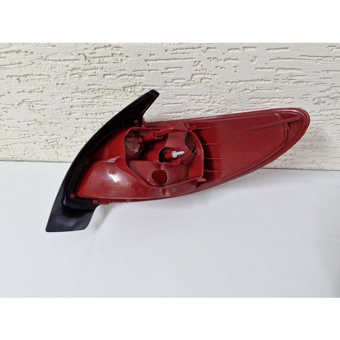 PEUGEOT 206 SOL ARKA STOP LAMBASI DUYSUZ SIFIR 1998-2002