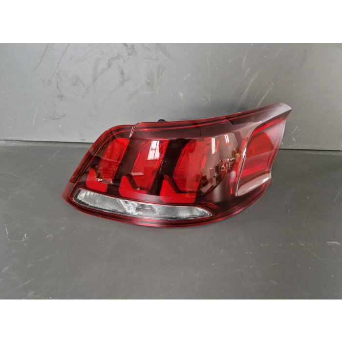 PEUGEOT 301 SAĞ ARKA STOP LAMBASI SIFIR 2017-2020