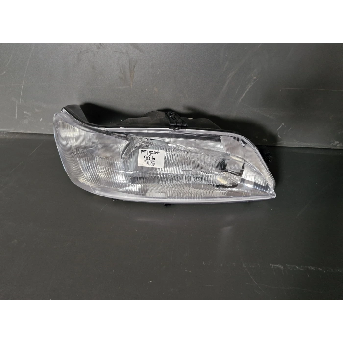 PEUGEOT 306 SAĞ ÖN FAR ÇİZGİLİ CAM SIFIR 1997-1999