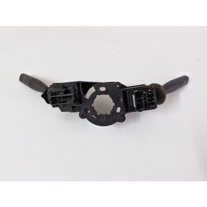 PEUGEOT PARTNER SİNYAL SİLECEK KOLU ORJİNAL 1996-2002