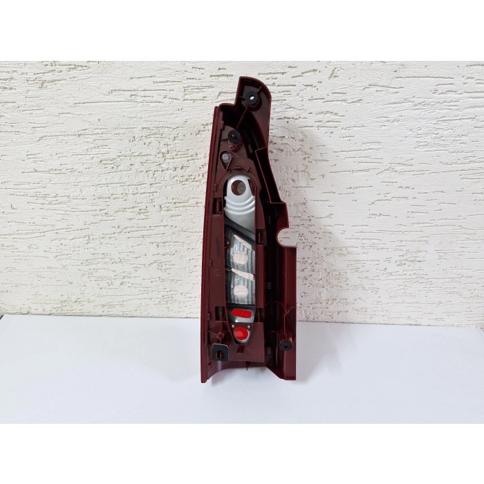 PEUGEOT PARTNER TEK KAPI SAĞ ARKA STOP LAMBASI SIFIR 2008-2011