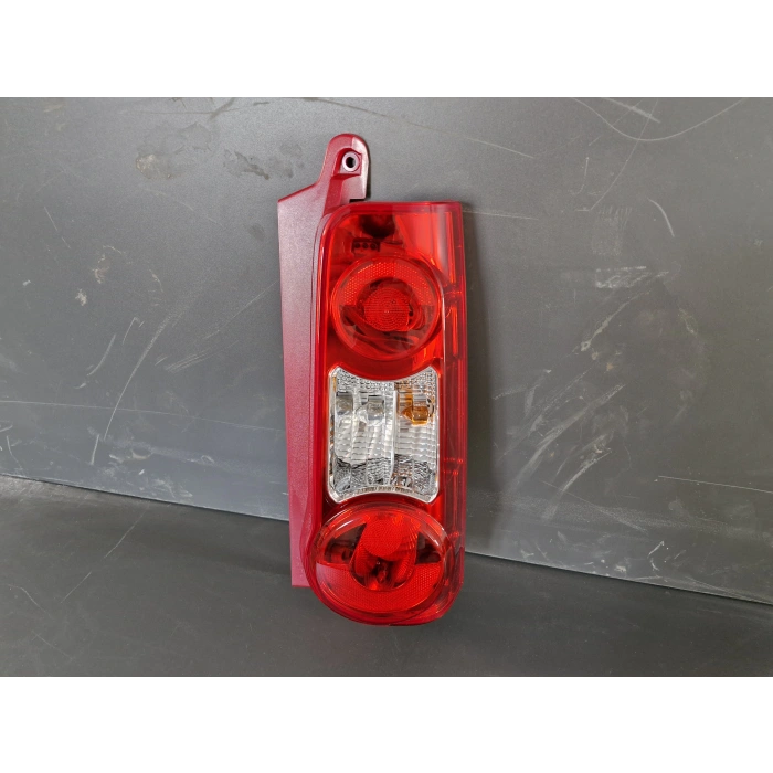 PEUGEOT PARTNER TEPE CİTROEN BERLİNGO SAĞ STOP SIFIR 2008-2012