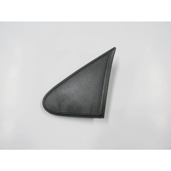 PEUGEOT PARTNER- TEPEE- 10/18; KAPI AYNA MUSKASI SOL SİYAH (ÇAMURLUK ÜST ÜÇGEN PLASTİĞİ)