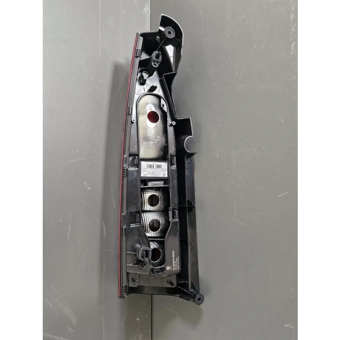 PEUGEOT RİFTER SAĞ ARKA STOP LAMBASI SIFIR 2019-2022