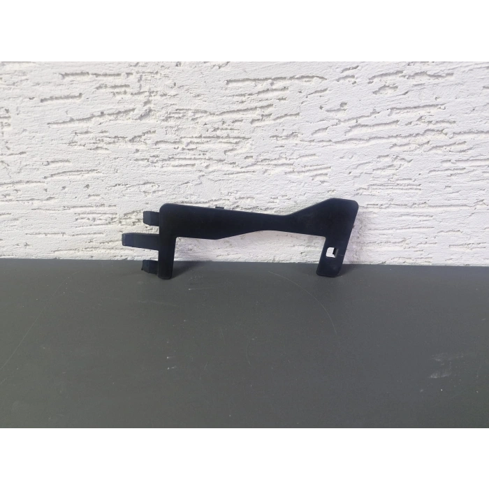 RENAULT CAPTUR ÖN TAMPON BRAKETİ SOL SIFIR 2013-2018